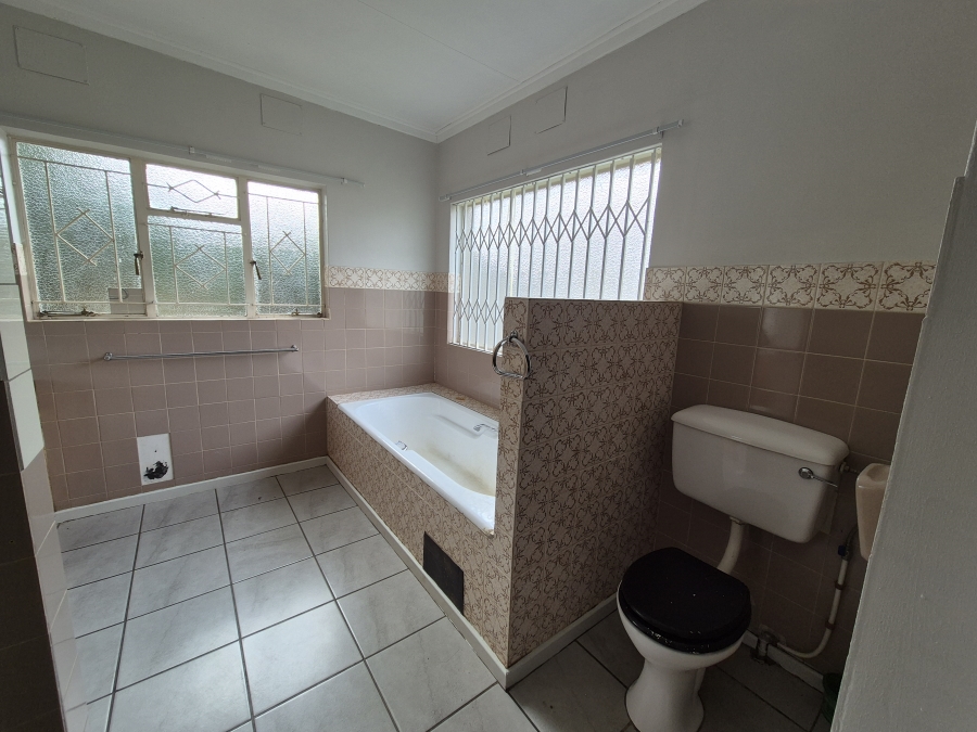 2 Bedroom Property for Sale in Wilkoppies North West